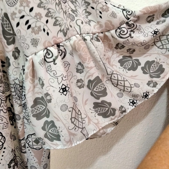 Pink & Black Peasant top sz 2x - Picture 2 of 3